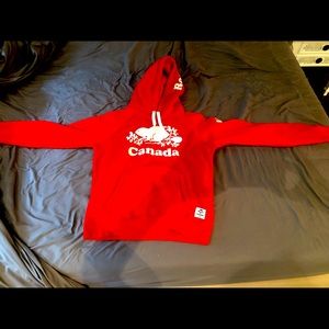 NWOT Roots red Canada hoodie